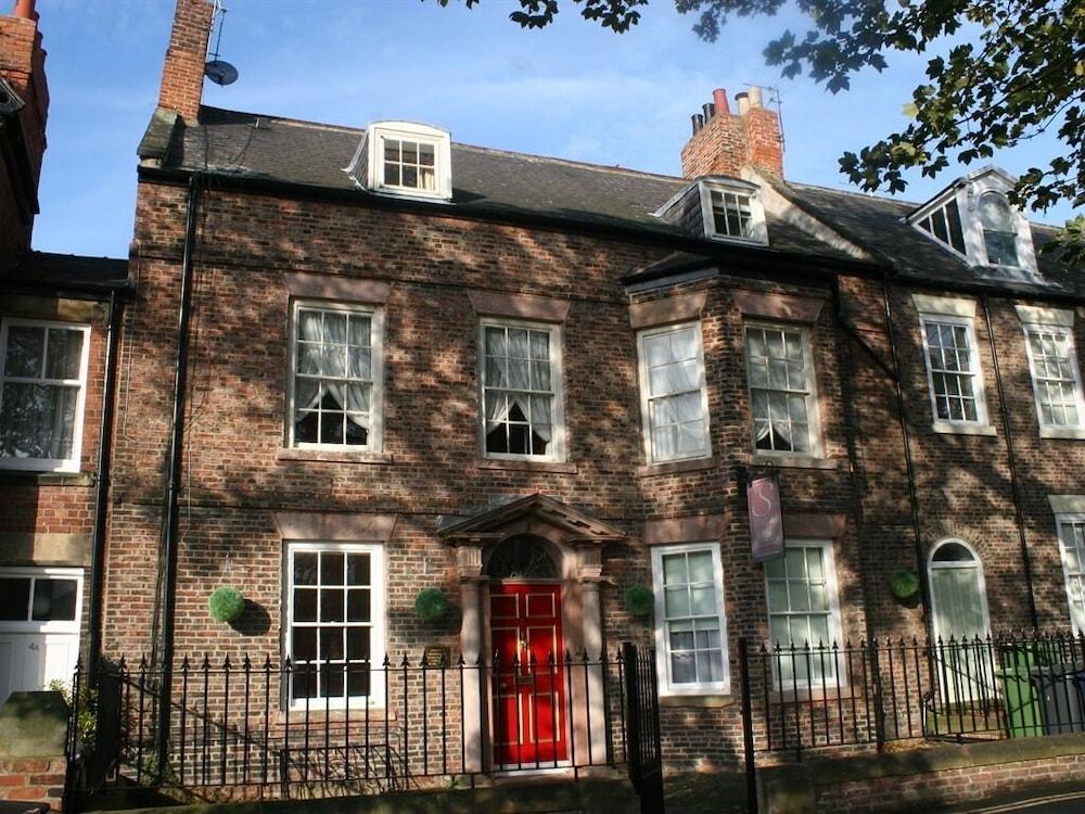 Sir William Fox Town House Hotel サウス・シールズ エクステリア 写真